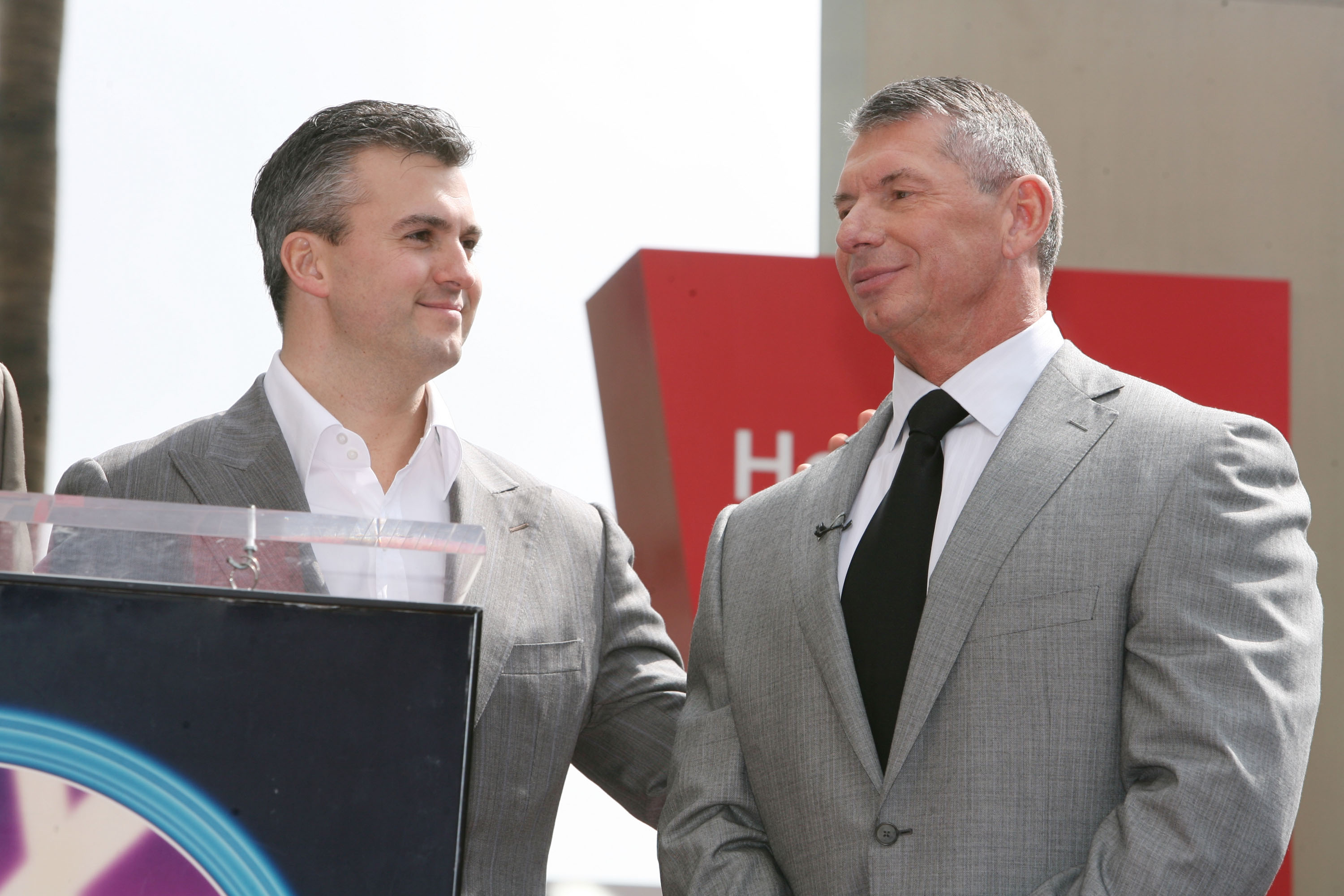 VIDEO: Off-Air Footage of Shane McMahon Thanking the Fans at WWE Raw Tonight